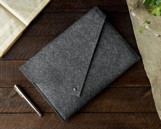 Sleek Protection: Felt MacBook Sleeves for Style and Safety